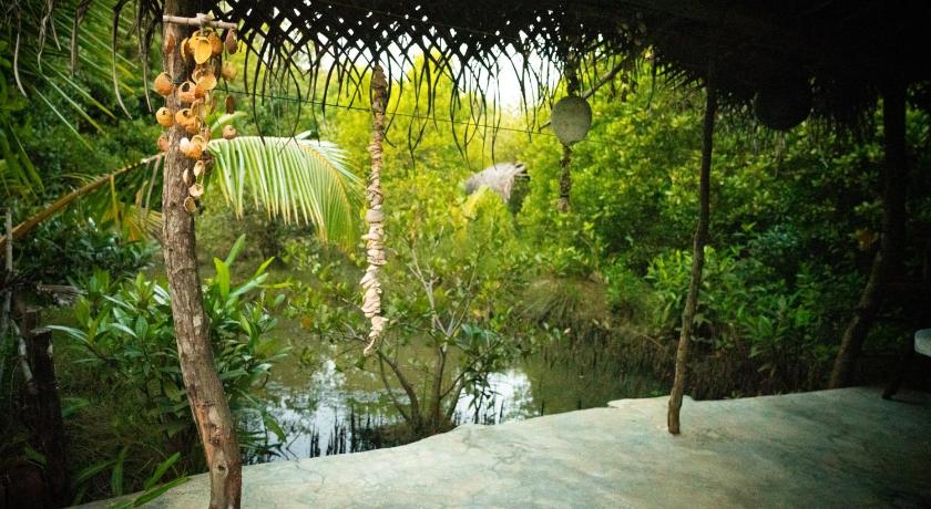 Mermaid Cabana and Tree Houses photo