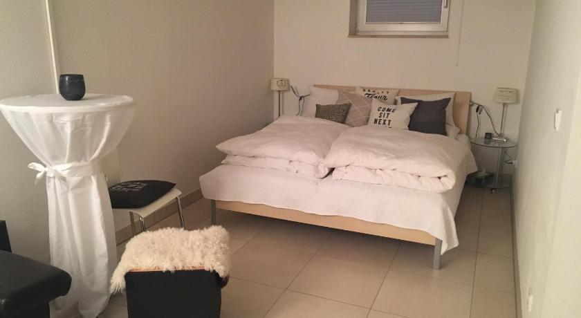 2 Betten Apartment 22 Km Zur Boot Messe Dusseldorf Homestay