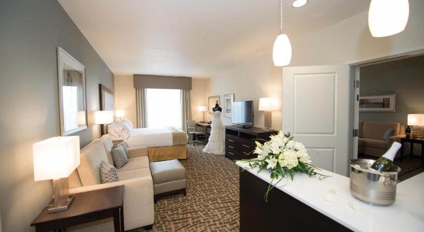 Holiday Inn Express & Suites Denver South - Castle Rock