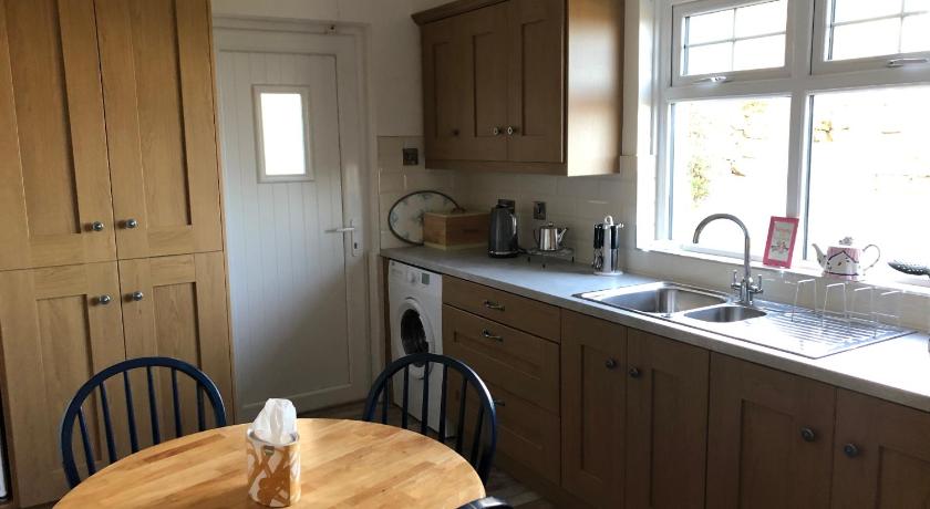 Carrick Lodge Mourne Mountains Entire House Newcastle Deals