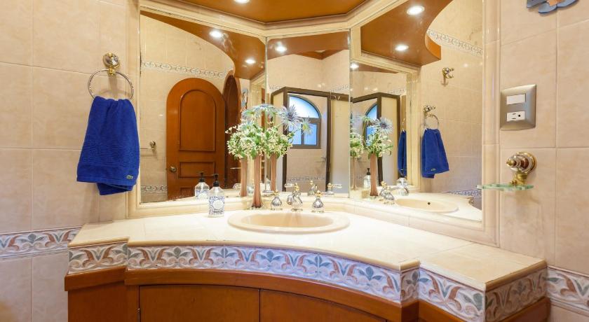 Residencia Jardin Real photo