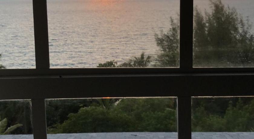 The Sunset Cove And Rainbow Room photo
