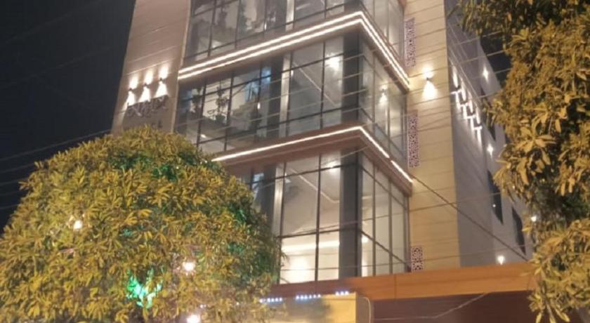 Hotel Nakshatra — Hotel in Lucknow