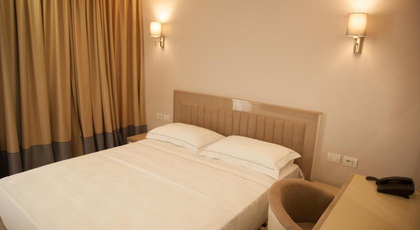 Royal G Hotel and Spa photo