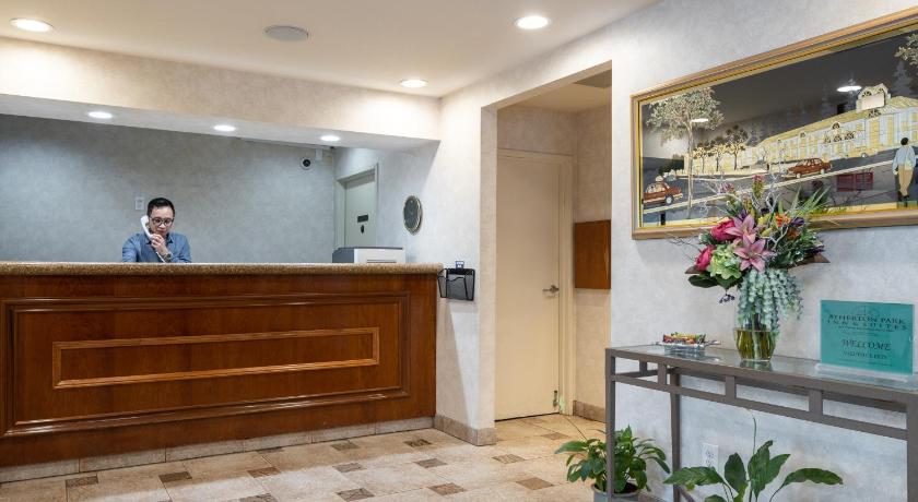 Atherton Park Inn and Suites photo