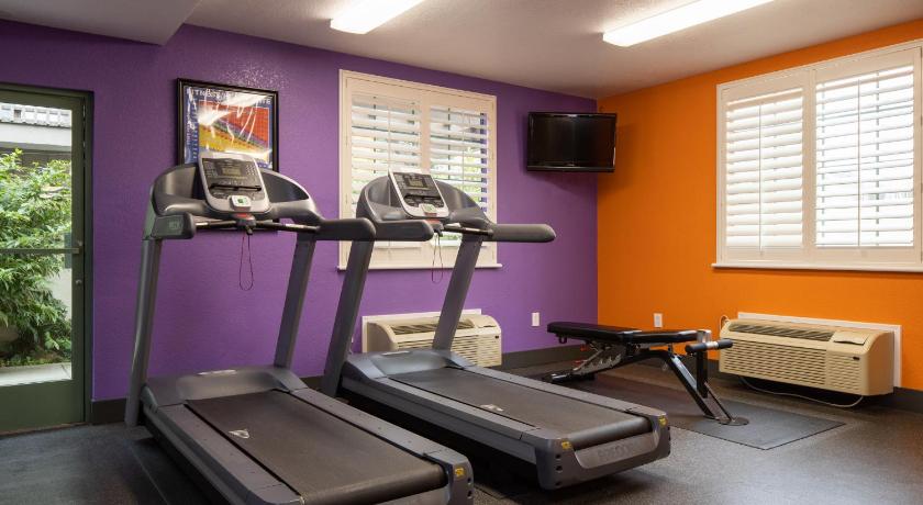 Atherton Park Inn and Suites photo