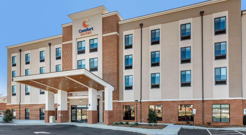 Comfort Suites Greensboro Airport