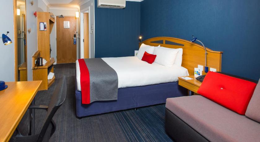 Holiday Inn Express East Midlands Airport