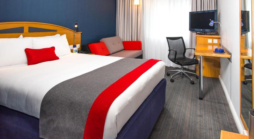 Holiday Inn Express East Midlands Airport