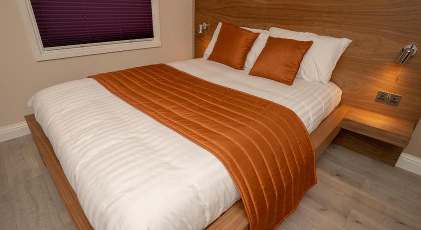 Eagle Hotel Luton Airport photo