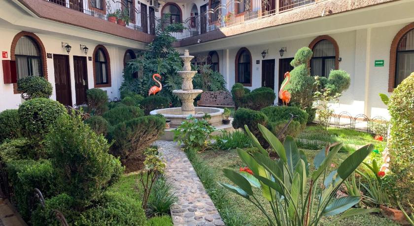 Hotel Los Arcos — Hotel in Parral