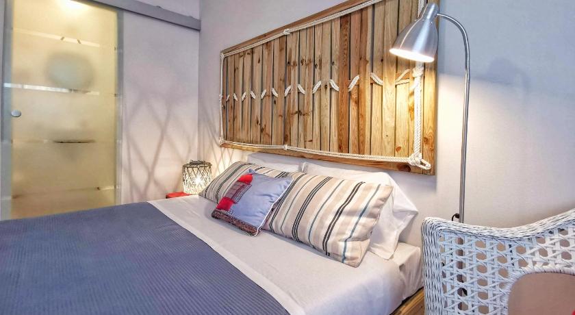 Image of Double Room with Private Bathroom and Pátio View 4