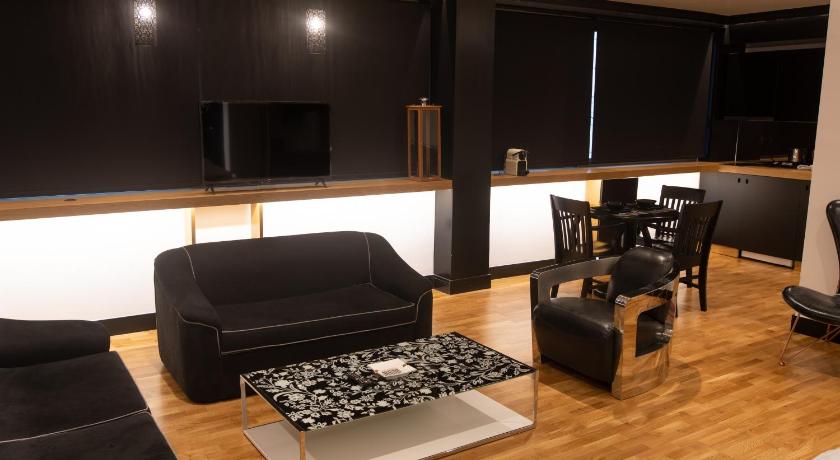 Andromeda Downtown Residence photo