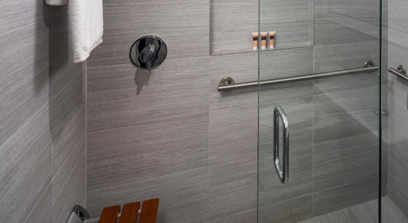 Image of 2 Double Beds With ADA Shower 3