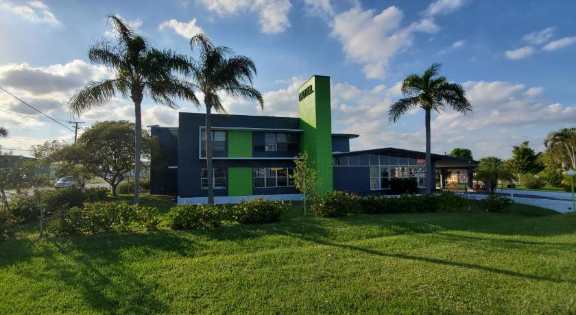 Book Travel Inn Fort Pierce Online Find More Hotel Deals In Fort Pierce Fl