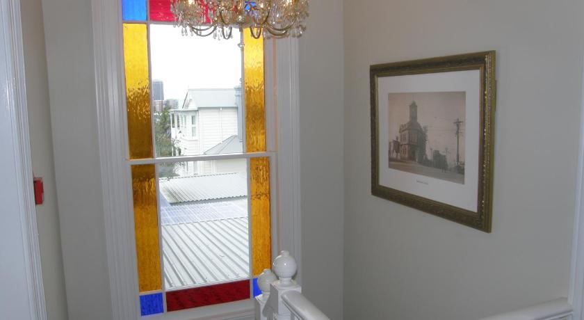 Image of Premium Queen Room 12