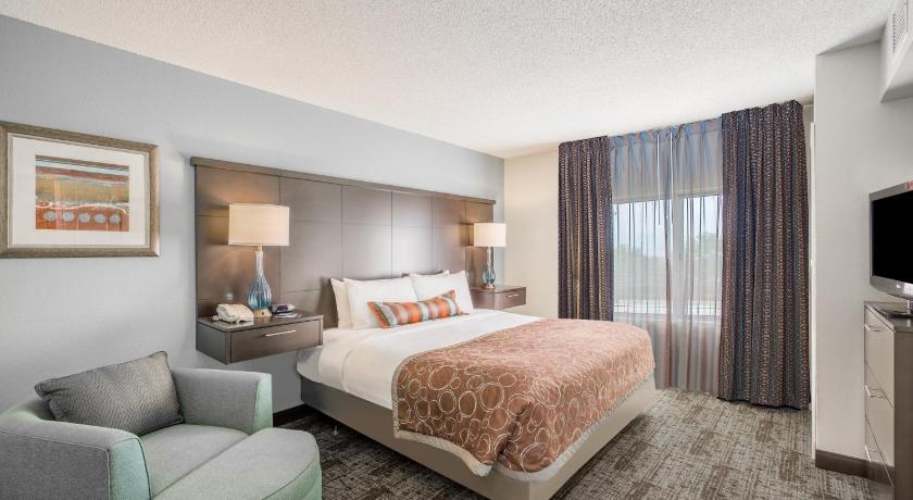 Staybridge Suites Wilmington-Newark