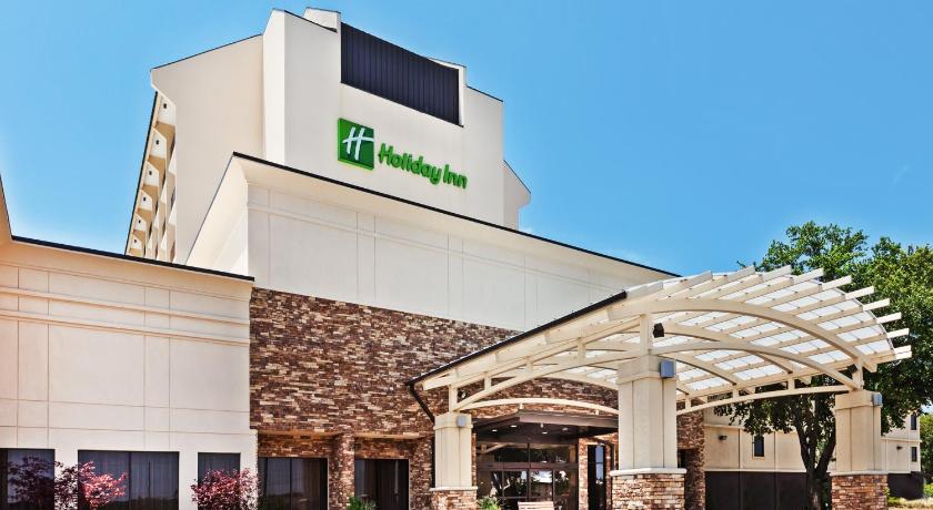 Holiday Inn Tyler - Conference Center photo