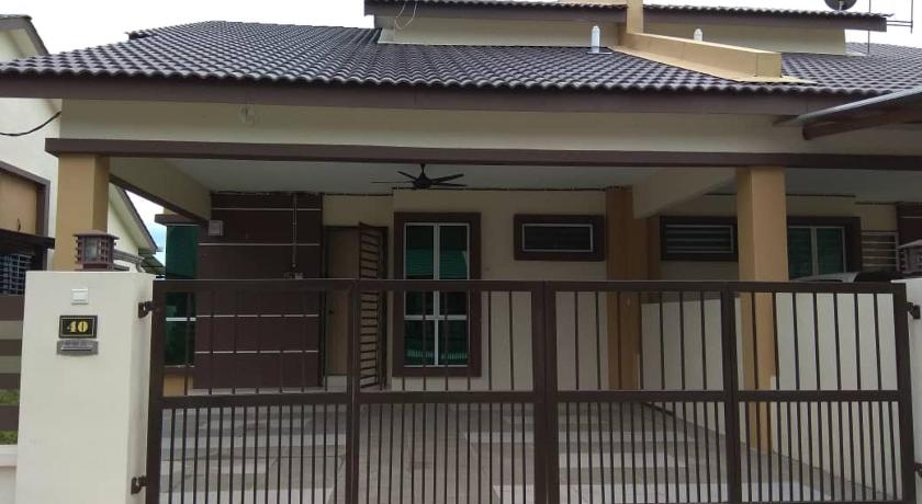 Shah Dangau Loqstaq Muslim Homestay photo