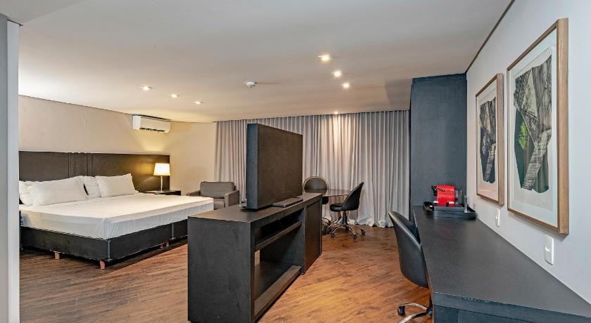 Image of Superior Suite 0