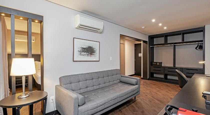 Image of Executive Suite 7
