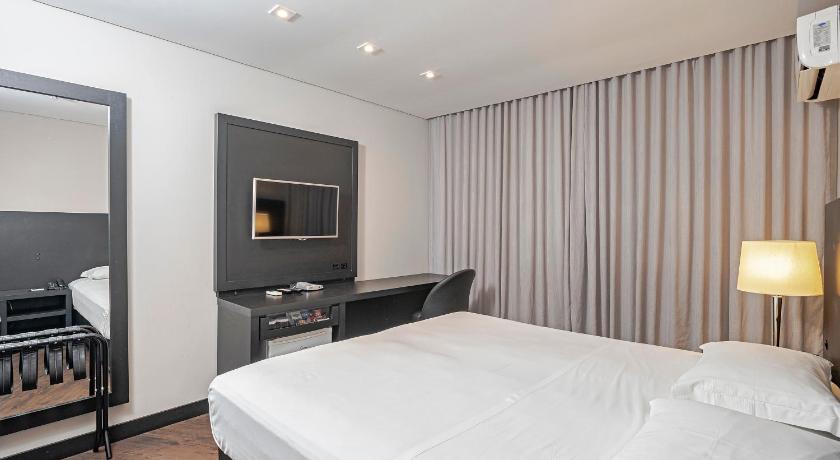 Image of Superior Suite 4