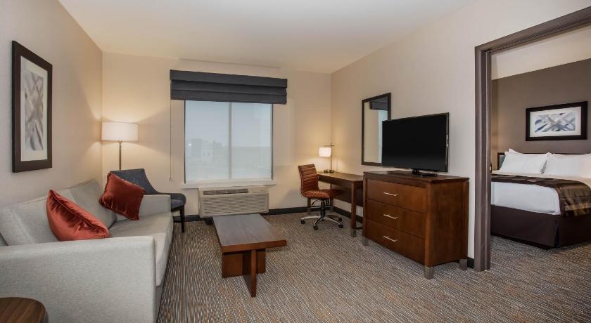 Wingate by Wyndham Denver Airport