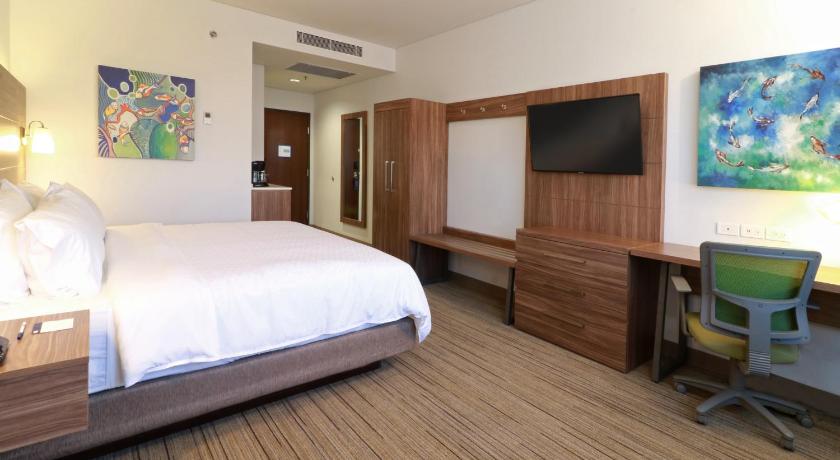 Holiday Inn Express And Suites Ensenada Centro