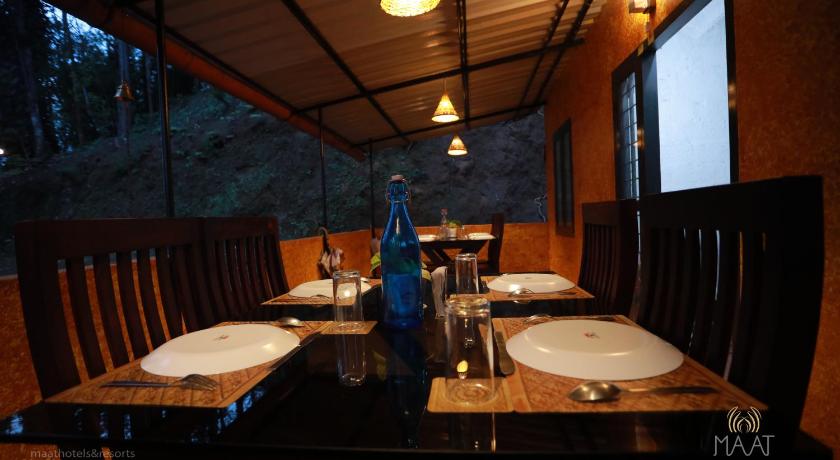 Clouds Land Guesthouse Bed And Breakfast Munnar Deals Photos