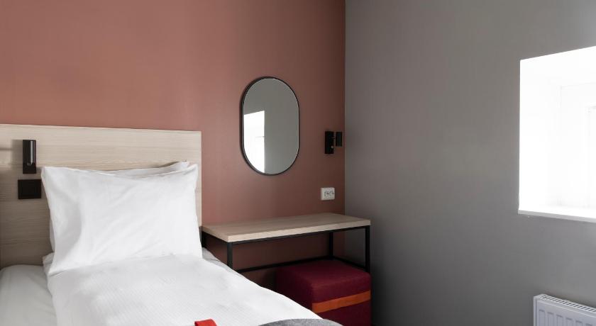 Image of Small Single Room 1