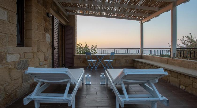 Sunset Villas photo