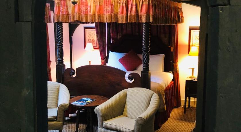 Brook Red Lion Hotel photo
