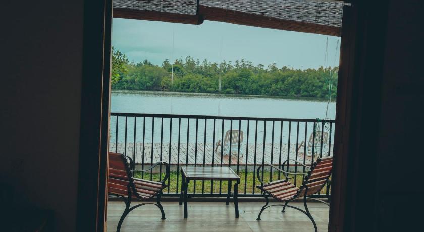 Amri River Cottages And Ayurvedee Retreat photo
