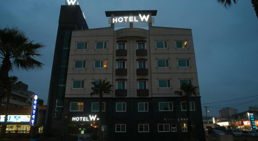 Hotel W Topdong photo