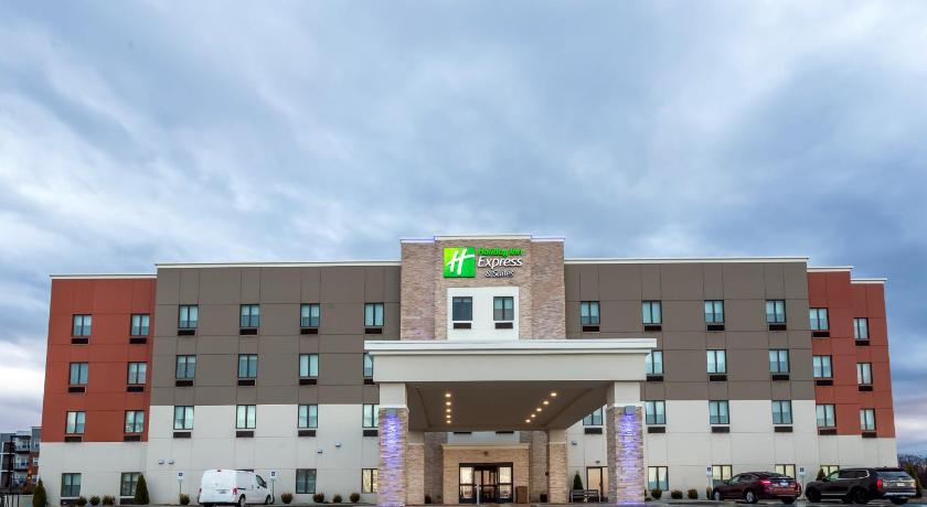 Holiday Inn Express And Suites Columbus - Worthington photo