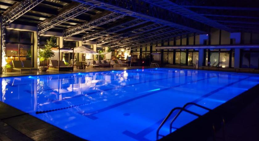 Radisson Montevideo Victoria Plaza Hotel photo