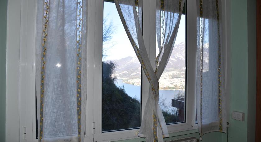 LAGO DI COMO LAKE APARTMENT CASA VACANZe photo