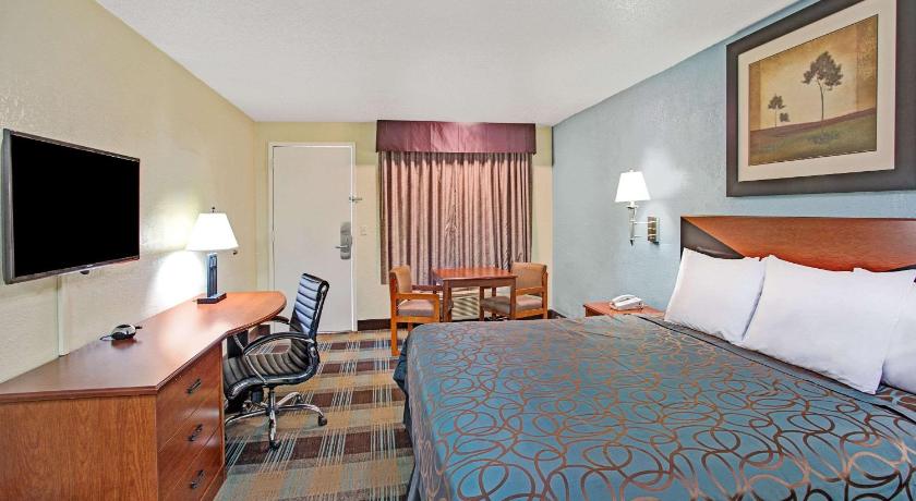 Days Inn by Wyndham Ladson Summerville Charleston