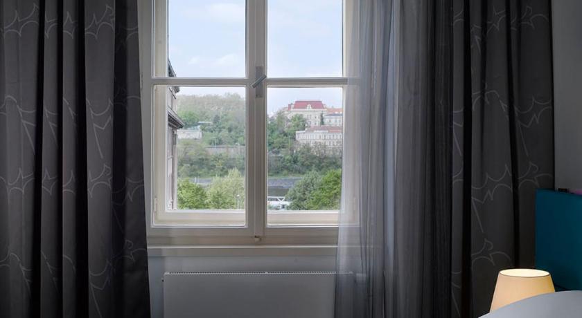 Image of Deluxe Double or Twin Room 7