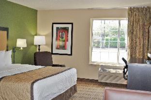 Image of Premium Deluxe Studio with 1 King Bed - Non-Smoking 9