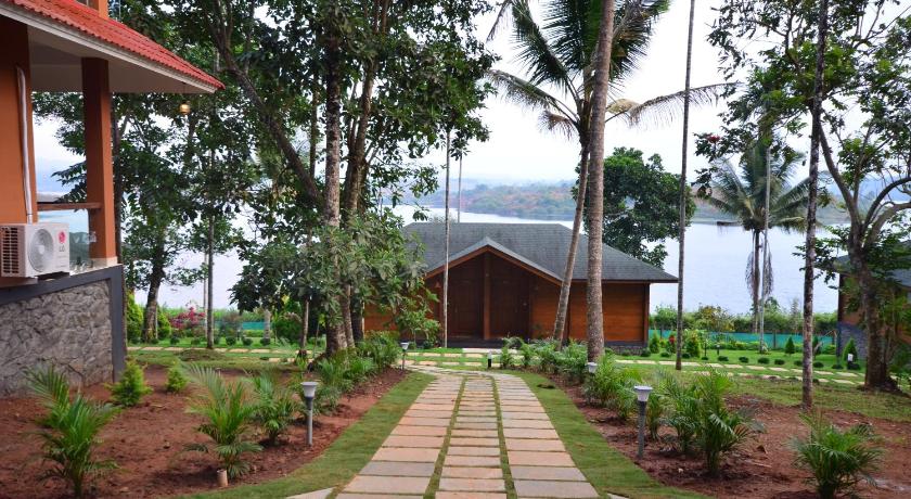 LakeRose Wayanad Resort