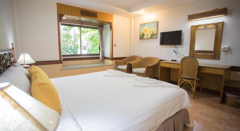 Image of Deluxe Room 5