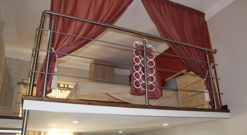 Casa Cairoli