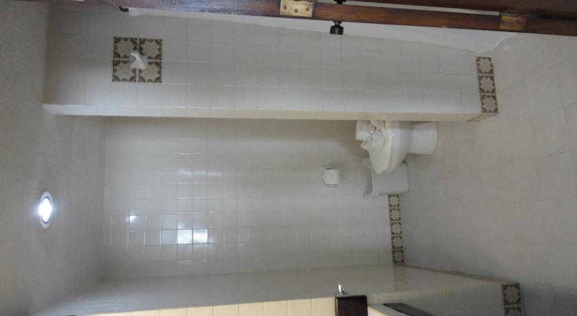 Image of Suite 7
