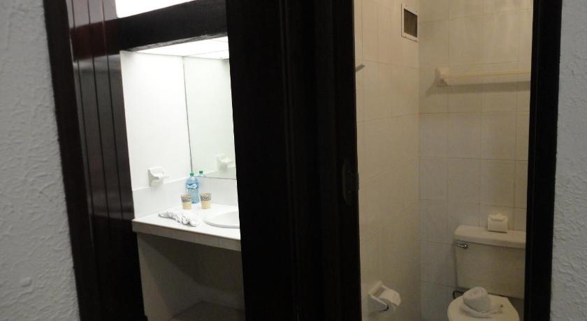 Image of Superior Twin Room 6