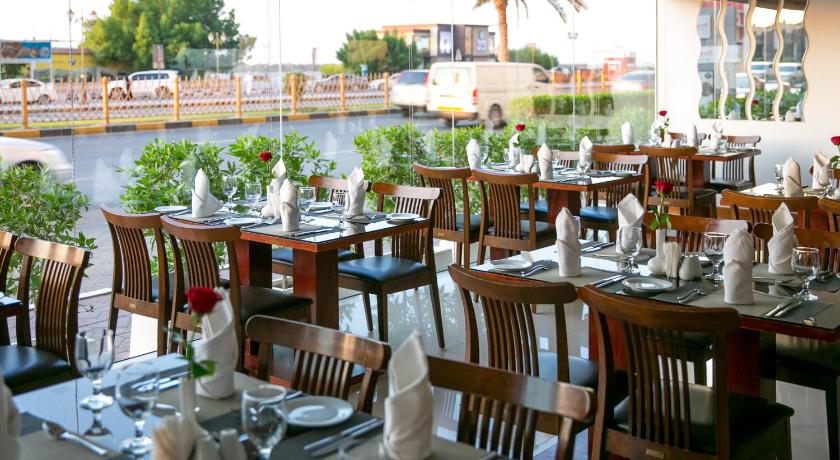 阿治曼 Ramada by Wyndham Beach Hotel Ajman 4星级 酒店 泳池