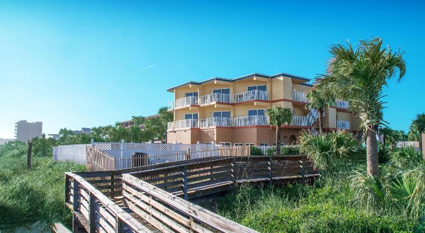 Sunisands Ocean Front Resort — Hotel in New Smyrna Beach (FL)