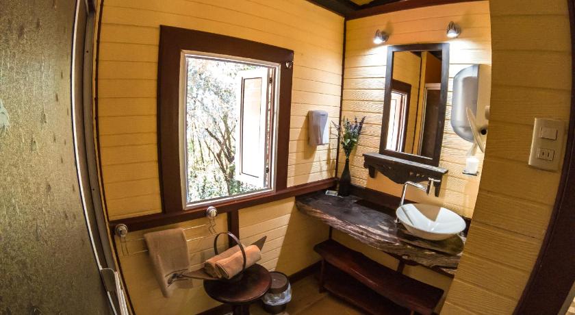 Coyote Rooms photo