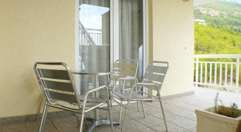 Lokva rogoznica apartment house photo
