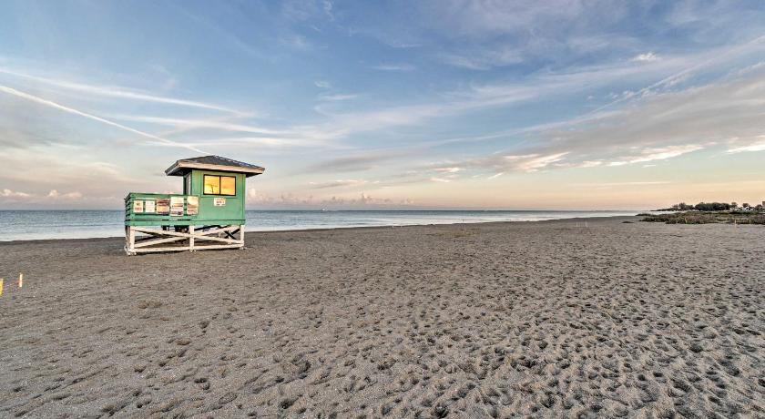 Updated Apartment Walking Distance to Venice Beach photo